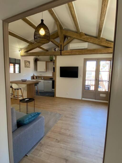 Le Petit Loft Des Halles Beziers Exterior photo
